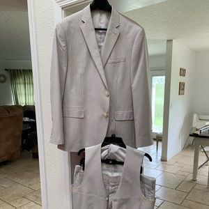 Men’s suit